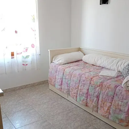 Holiday home Maison De Village Climatisee, Terrasse, 6-8 Pers, - Fr-1-696-94 *