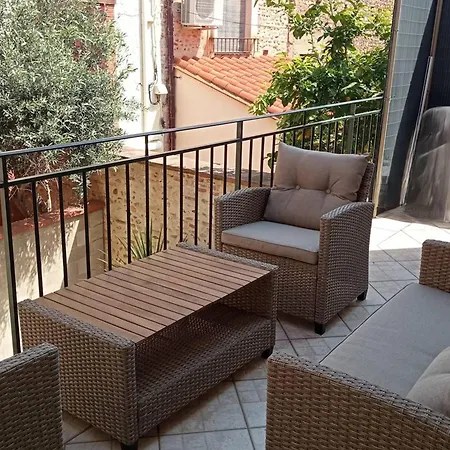 Maison De Village Climatisee, Terrasse, 6-8 Pers, - Fr-1-696-94 Holiday home