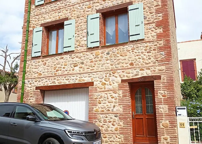 Vakantiehuis Maison De Village Climatisee, Terrasse, 6-8 Pers, - Fr-1-696-94 *