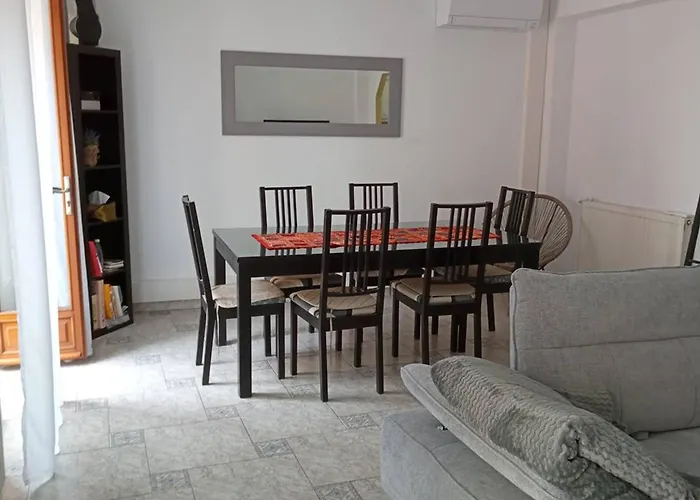 Vakantiehuis Maison De Village Climatisee, Terrasse, 6-8 Pers, - Fr-1-696-94 Canet-en-Roussillon